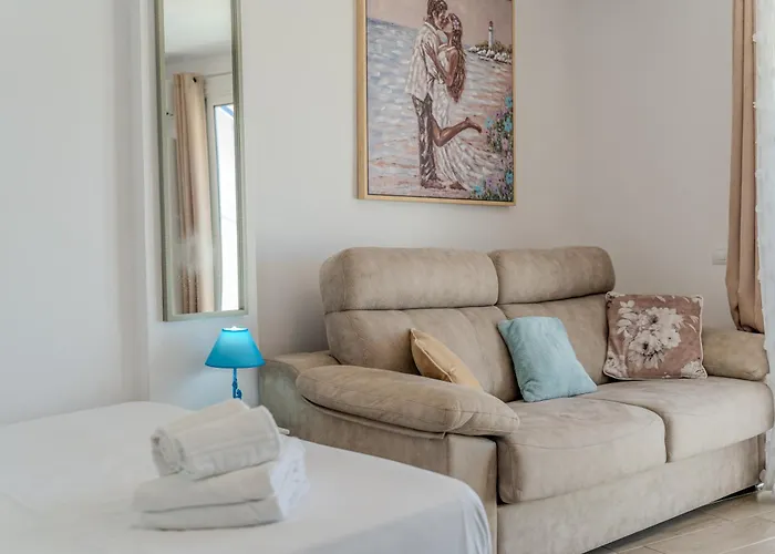 Malibu Park With Ocean Views & Heated Pool Apartment *