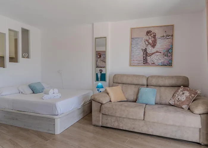 Apartment Malibu Park With Ocean Views & Heated Pool *